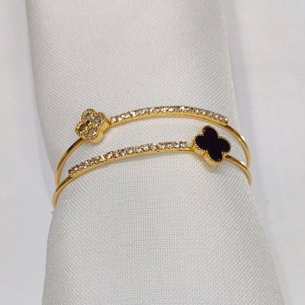 Bracelete Van Cleef Dourado Cravejado