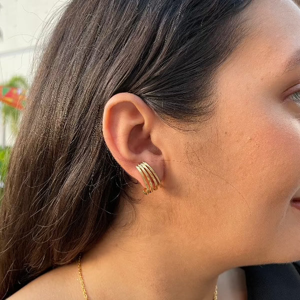 Ear Hook Kiara: Elegância que Adorna Seu Estilo! 💫✨