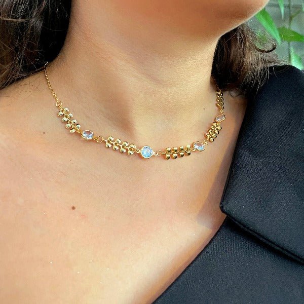 Choker Serena Ponto de Luz: Delicadeza que Brilha no Pescoço! ✨ - Amba Black